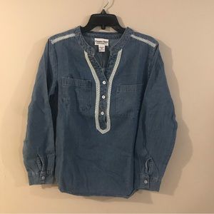Country store denim lace shirt medium NWOT